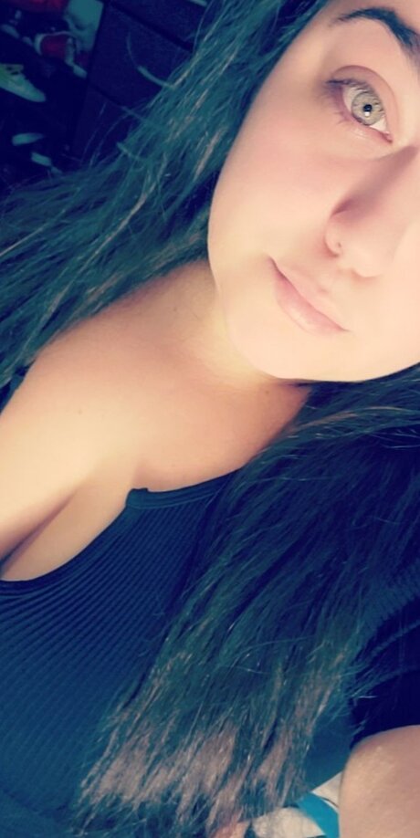 Nacktes geleaktes OnlyFans-Foto von Chrissy2