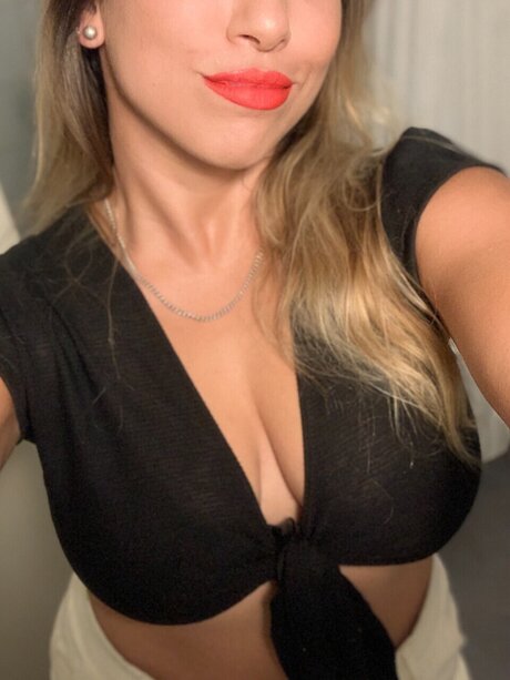 Nacktes geleaktes OnlyFans-Foto von Erika Jones