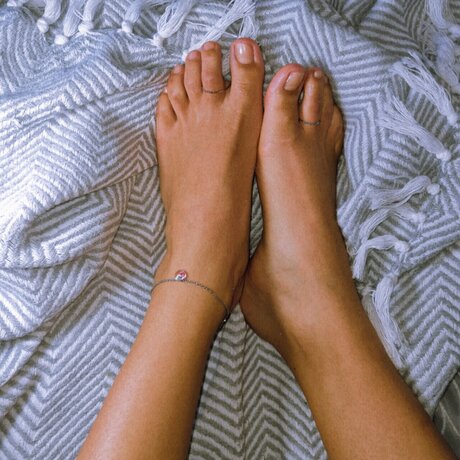 Nacktes geleaktes OnlyFans-Foto von Latinatastyfeet