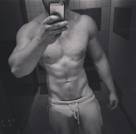 Nacktes geleaktes OnlyFans-Foto von Joey