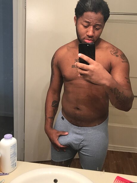 Nacktes geleaktes OnlyFans-Foto von Draze