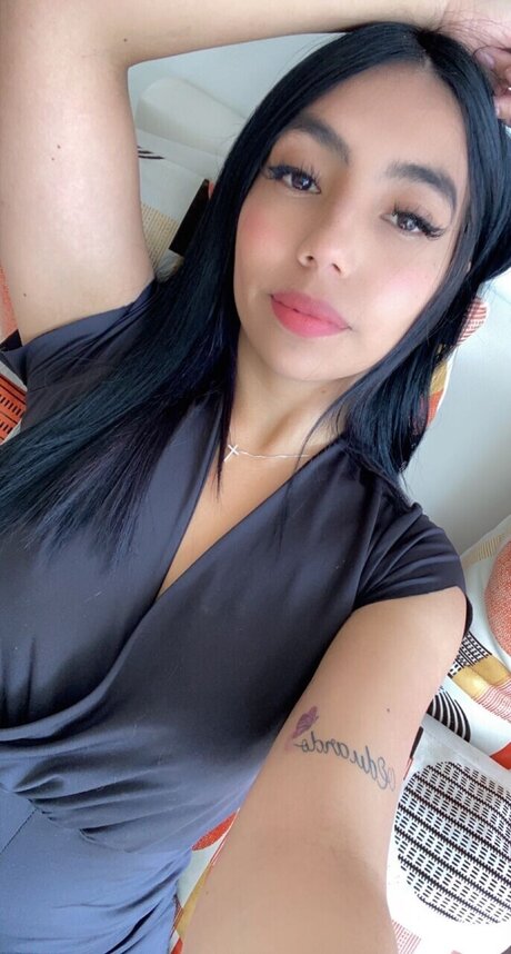 Nacktes geleaktes OnlyFans-Foto von Carolina Cardenas