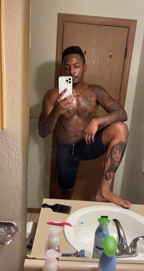 Nacktes geleaktes OnlyFans-Foto von Justin Teasley