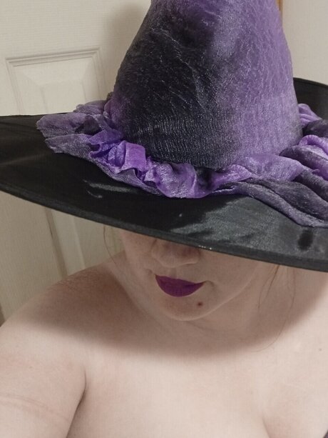 Nacktes geleaktes OnlyFans-Foto von Lilredridinghood3188890