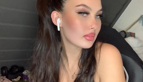 Nacktes geleaktes OnlyFans-Foto von Asiandoll