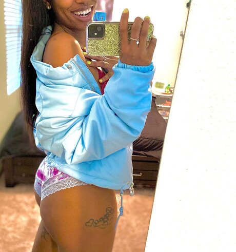 Nacktes geleaktes OnlyFans-Foto von Nasty Is Nice