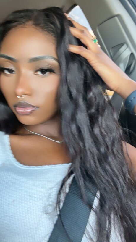 Nacktes geleaktes OnlyFans-Foto von Baby Scorpio