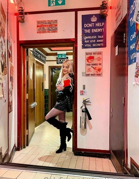 Nacktes geleaktes OnlyFans-Foto von Sindy Day