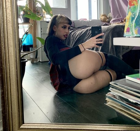Sheiscursed