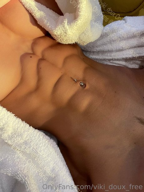 Nacktes geleaktes OnlyFans-Foto von Viki Doux