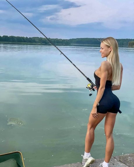 Nacktes geleaktes OnlyFans-Foto von Viki Doux