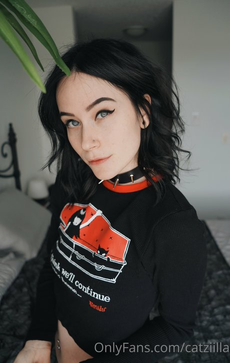 Nacktes geleaktes OnlyFans-Foto von Catziilla