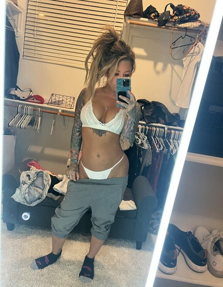 Nacktes geleaktes OnlyFans-Foto von Riley Jensen