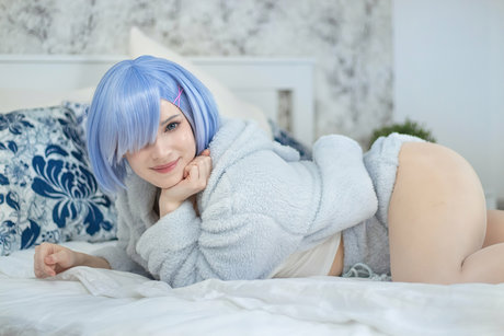 Nacktes geleaktes OnlyFans-Foto von Enji Night