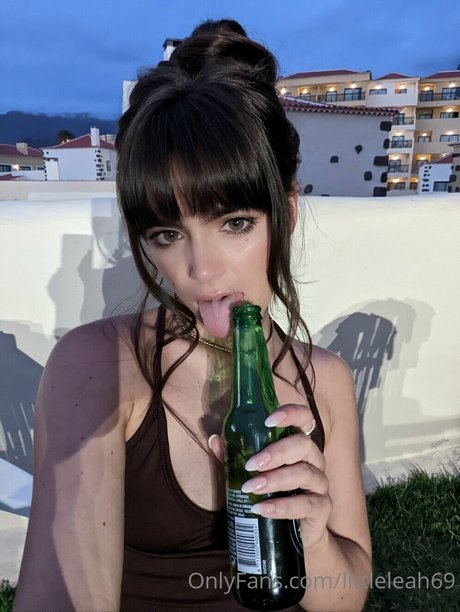 Nacktes geleaktes OnlyFans-Foto von Little Leah