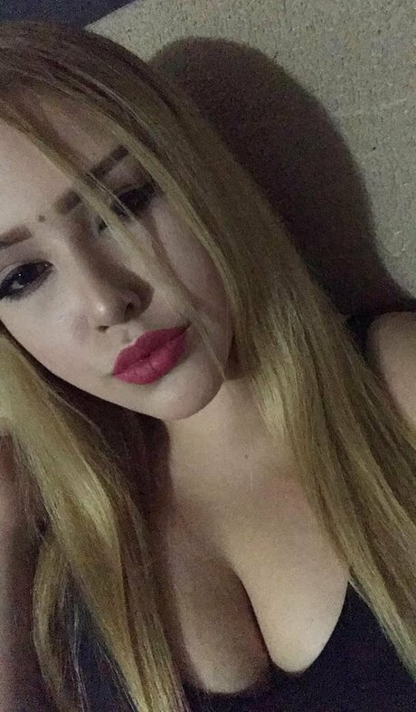 Nacktes geleaktes OnlyFans-Foto von Stephanie Scarleth