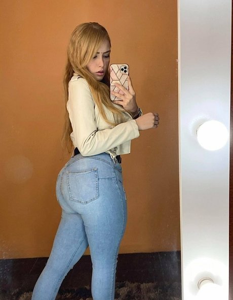 Nacktes geleaktes OnlyFans-Foto von Stephanie Scarleth