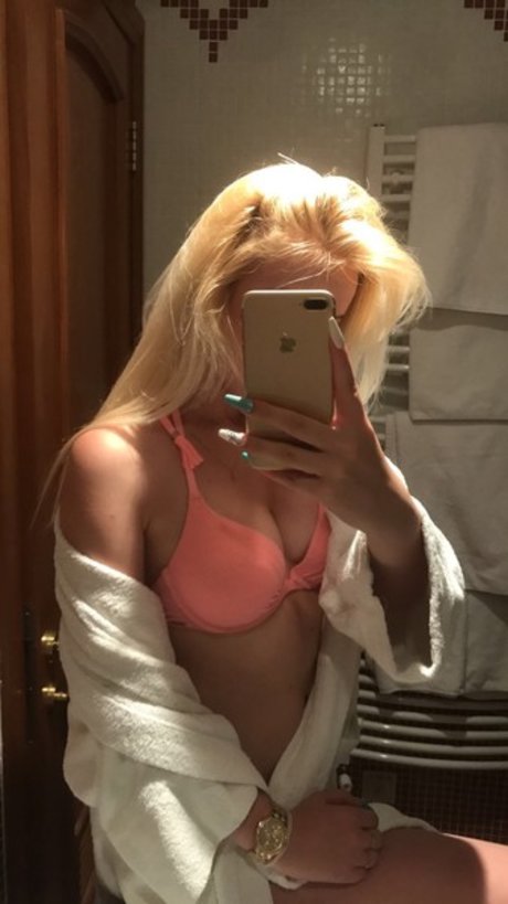 Nacktes geleaktes OnlyFans-Foto von Eveliinngy