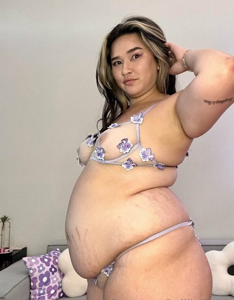 Nacktes geleaktes OnlyFans-Foto von Kellijellibelli