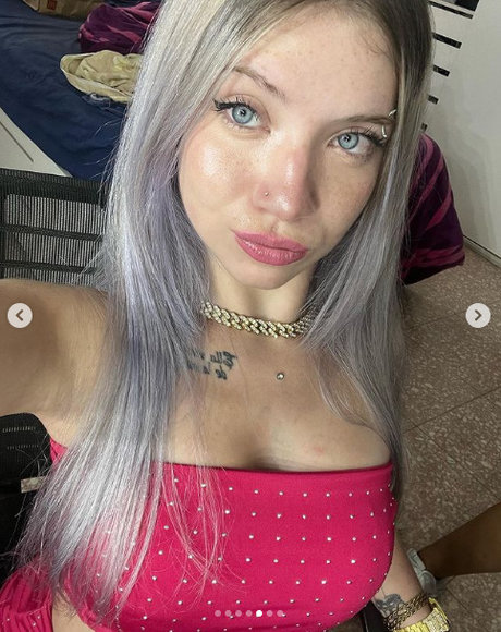 Nacktes geleaktes OnlyFans-Foto von Abru