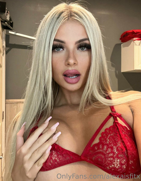 Nacktes geleaktes OnlyFans-Foto von Alex Wood