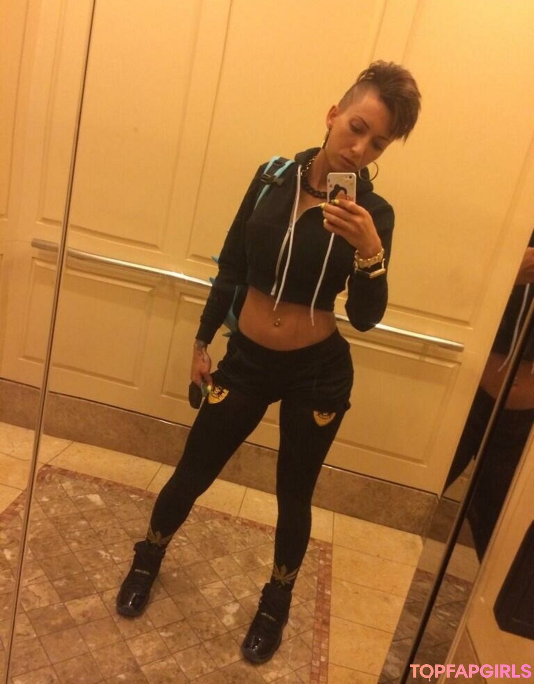 Nacktes geleaktes OnlyFans-Foto von Bella Bellz #1389