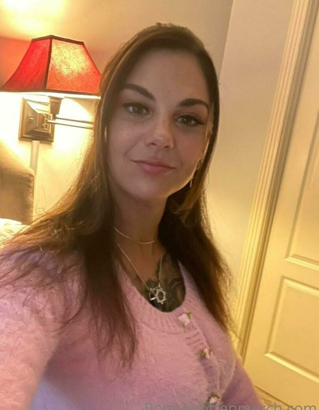 Nacktes geleaktes OnlyFans-Foto von Bonnie Rotten