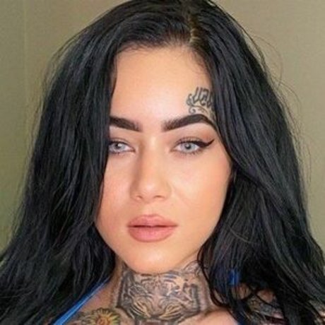 Nacktes geleaktes OnlyFans-Foto von Nya Blu