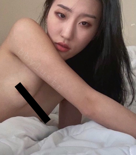 Nacktes geleaktes OnlyFans-Foto von Bbylustr