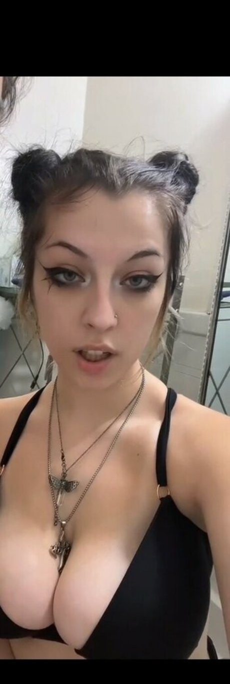 Nacktes geleaktes OnlyFans-Foto von Sodamoskii