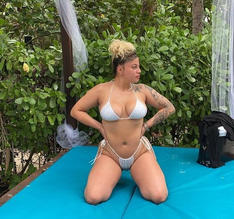 Nacktes geleaktes OnlyFans-Foto von Domovelez
