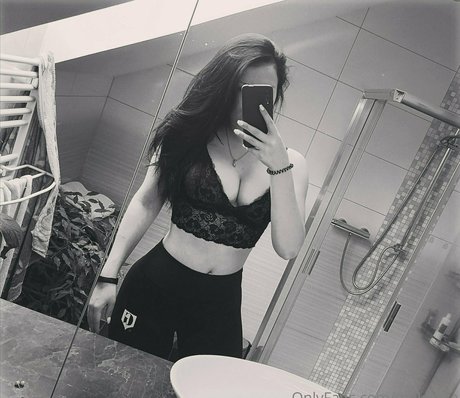 Nacktes geleaktes OnlyFans-Foto von Makynaa