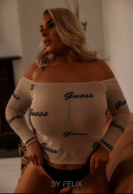 Nacktes geleaktes OnlyFans-Foto von Ashleemunday