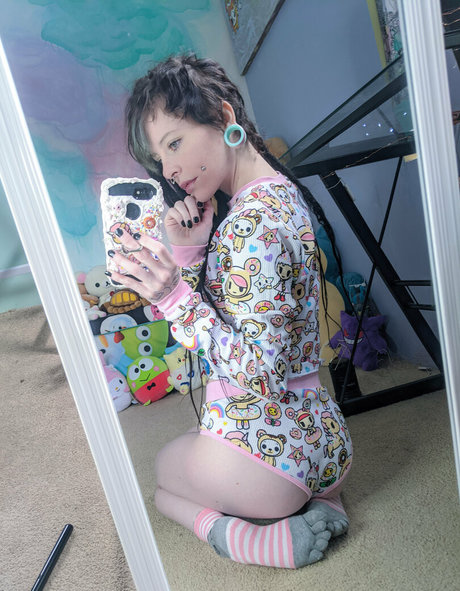 Nacktes geleaktes OnlyFans-Foto von Starbucksbabie