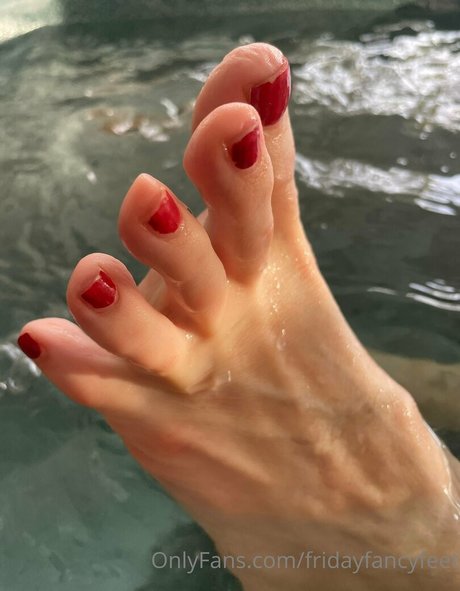 Nacktes geleaktes OnlyFans-Foto von Fridayfancyfeet