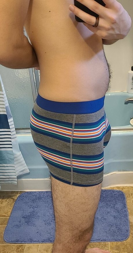 Nacktes geleaktes OnlyFans-Foto von Tragicgaynerd