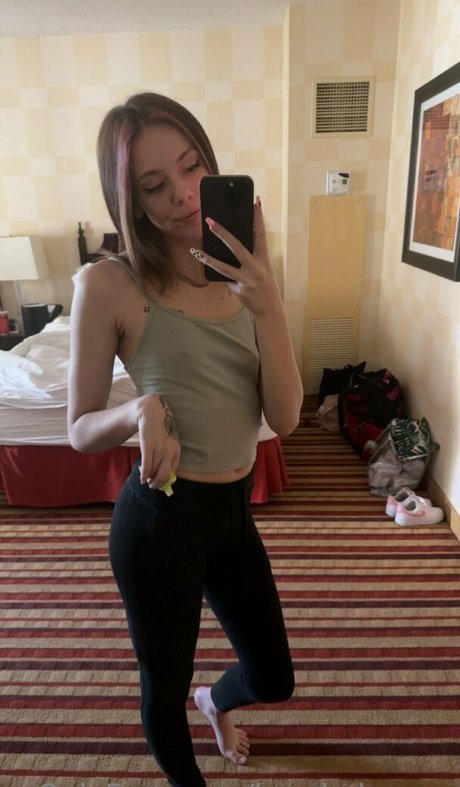 Nacktes geleaktes OnlyFans-Foto von Breebabyxox