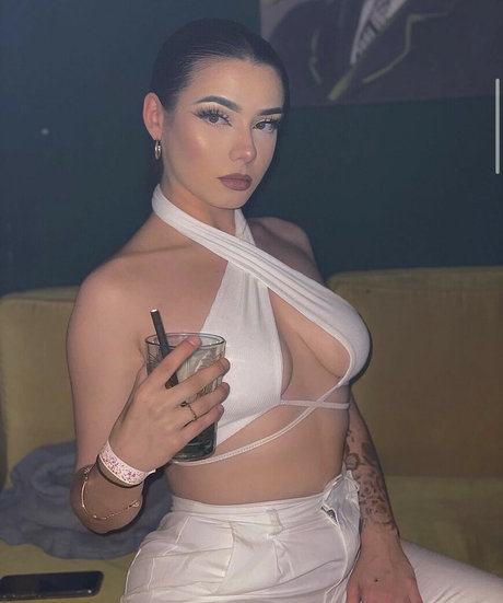 Nacktes geleaktes OnlyFans-Foto von Laleesx