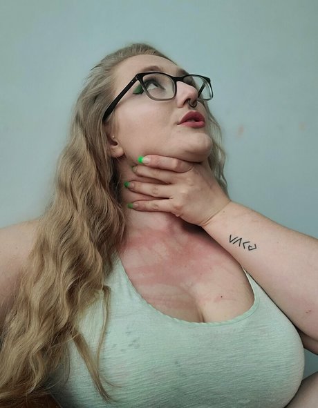 Nacktes geleaktes OnlyFans-Foto von Yourlovelylady