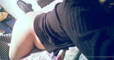 Nacktes geleaktes OnlyFans-Foto von Sleepyemile