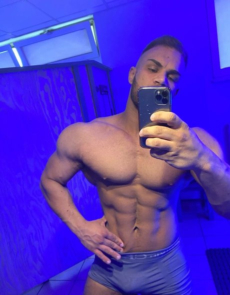 Nacktes geleaktes OnlyFans-Foto von Flexmusclegod