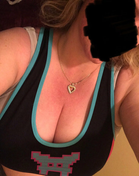 Nacktes geleaktes OnlyFans-Foto von Mostkinkyadventures