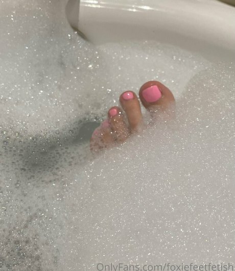 Foxiefeetfetish