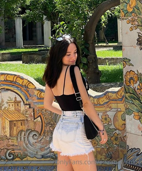 Nacktes geleaktes OnlyFans-Foto von Enzabelchloe