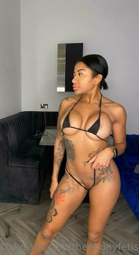 Theebonyfetishqueen