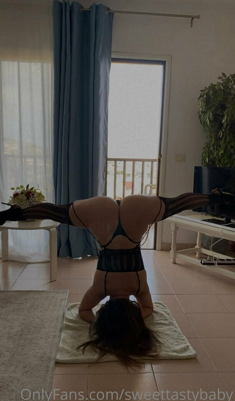 Nacktes geleaktes OnlyFans-Foto von Sweettastybaby
