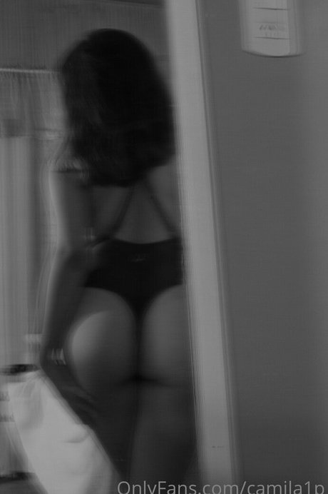 Nacktes geleaktes OnlyFans-Foto von Camiagustina