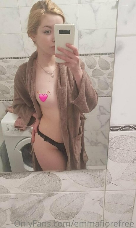 Nacktes geleaktes OnlyFans-Foto von Emmafiorefree