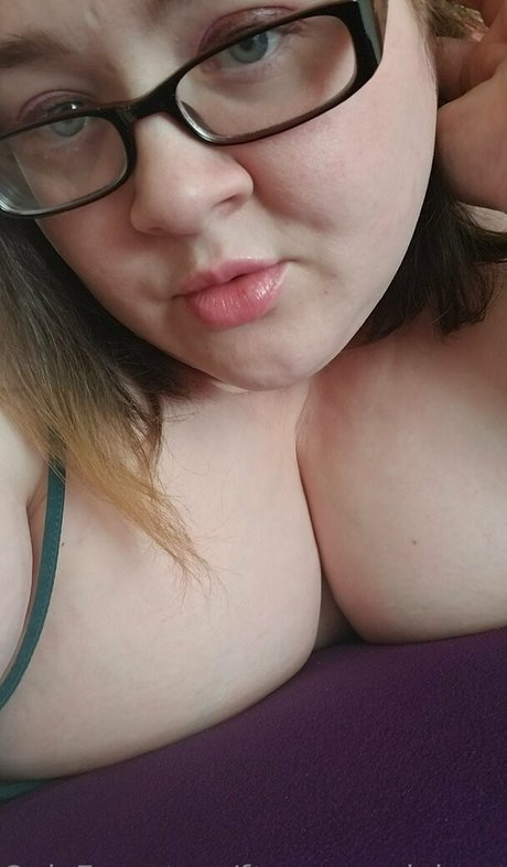 Nacktes geleaktes OnlyFans-Foto von Faerymagdalene