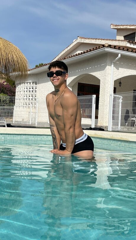 Nacktes geleaktes OnlyFans-Foto von Angel Black